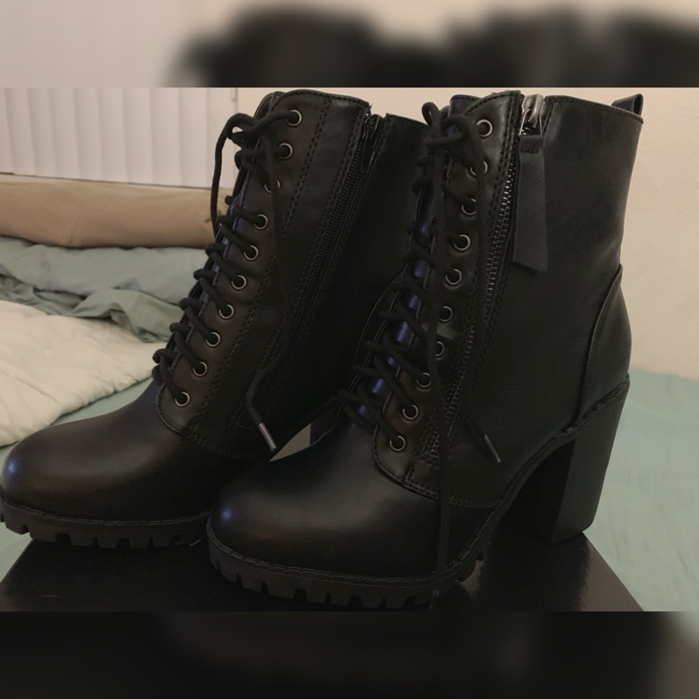 Windsor combat boots